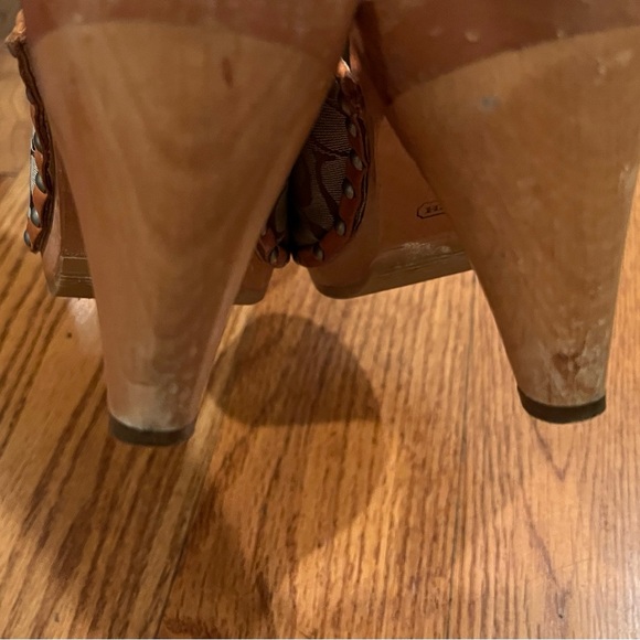 Coach Signature Mule, Browns - Picture 4 of 7